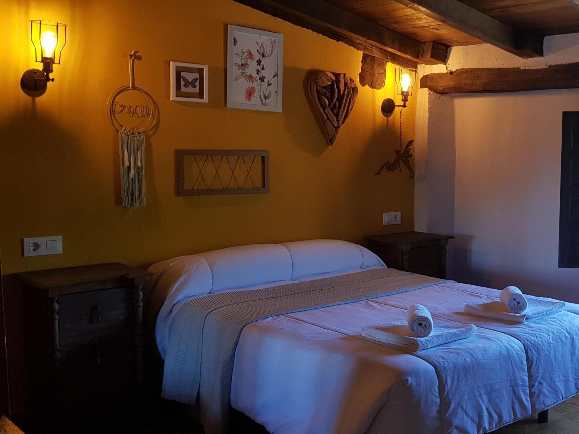 Hotel Juderia Valle Del Jerte Кабесуела-дель-Вальє Номер фото